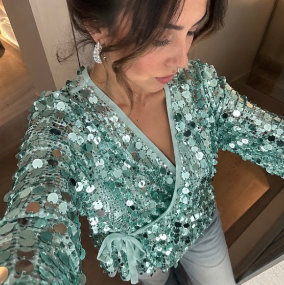 Celeste Pailletten-Wickeljacke